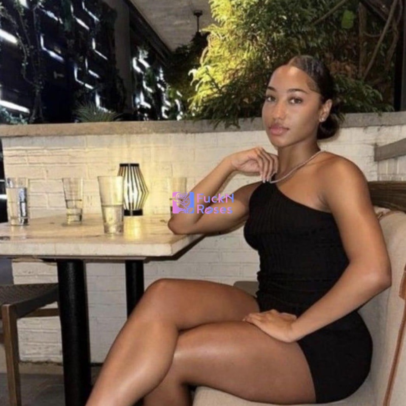 Thando - Escort in Tel Aviv | 18 years old